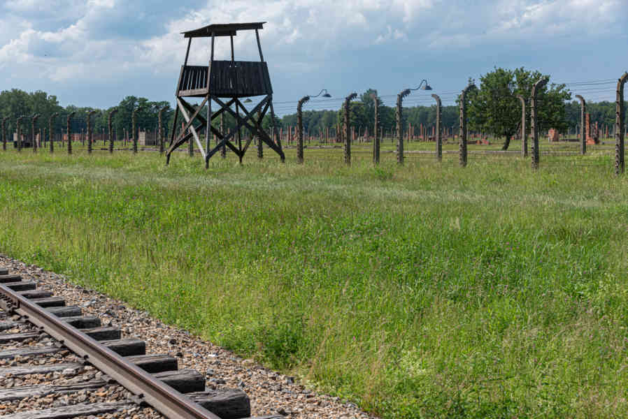 Polonia 058 - Auschwitz ll-Birkenau.jpg